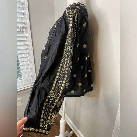 NWOT Farm Rio Sun Embroidered Blouse - Picture 9 of 12